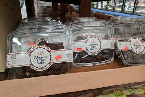 Vintage Cakes, Bakes & Chocolates photo 2